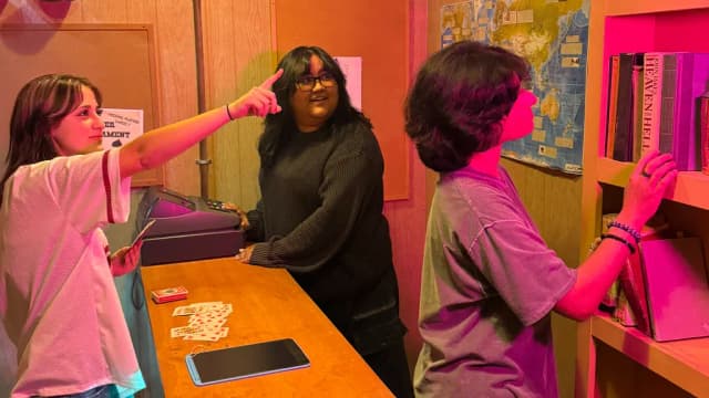 Stone Oak – Admission for Four (Valid Sunday–Friday)