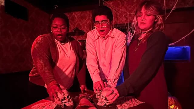 Colonnade – Admission for Four (Valid Sunday–Friday)