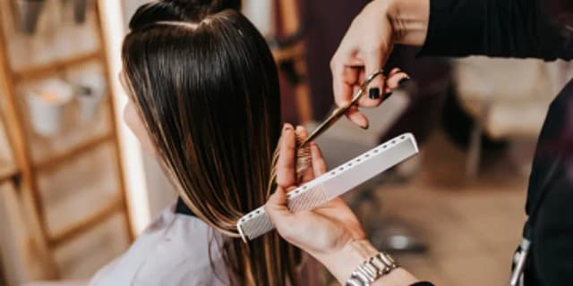 Women's Haircut and Color