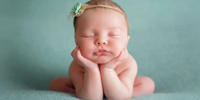 2 Hour Newborn Session