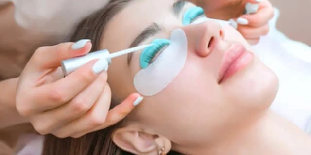 One Full Set of Individual Classic Eyelash Extensions