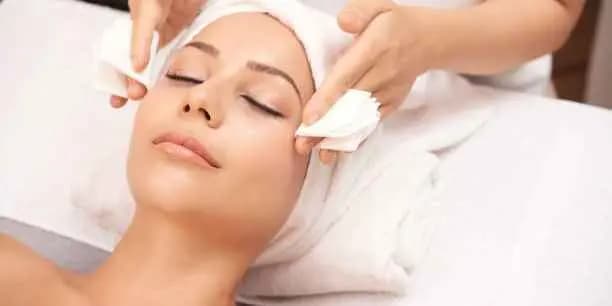 Signature Rose Facial