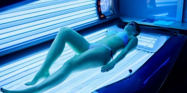One 20 Min Session of Dual Red Light LED and Infrared Therapy with Photon Pulse
