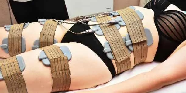 One Cavitation Session with 30 EMS Sculpt