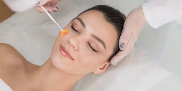 Face and Décolleté Organic Peel