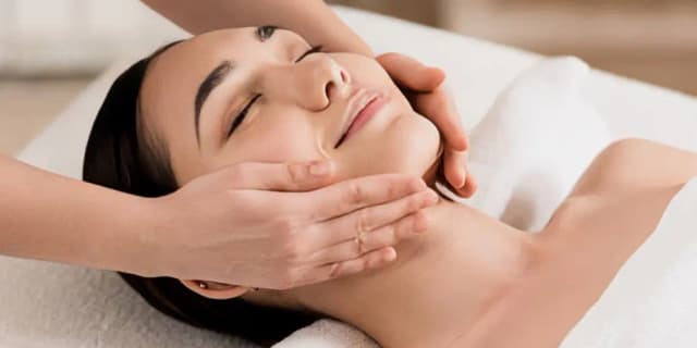 One Non-Surgical Facelift Session