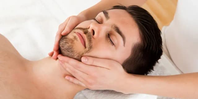 Aquapure Facial for Men with Face Massage and Aromatherapy
