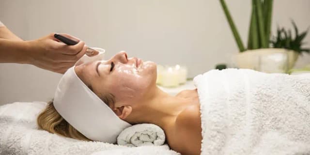 One Hydro Force Facial