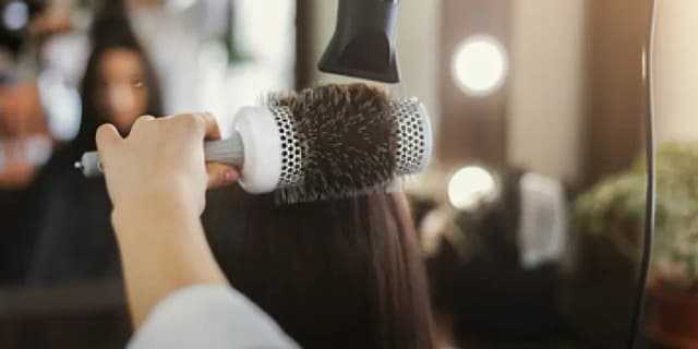 Women’s Blow Dry