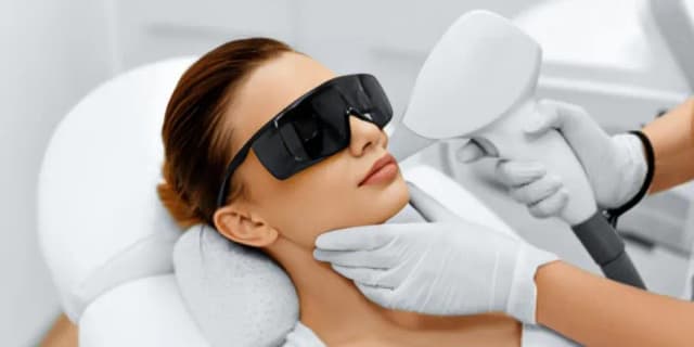 Six Laser Hair Removal Sessions on a Small Area