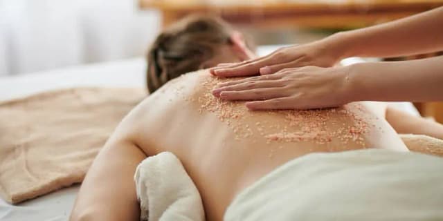 60 Minute Full Body Massage with Sugar Body Scrub (Includes Hot Stone & Aroma oil) (Valid M-Th)