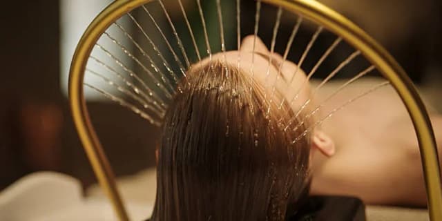 60 Minute Stress Relief Full Body Aroma Oil Massage (Valid M-Th)