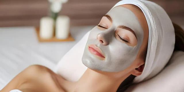 Introductory 60 Minute Calming Waters Customized Facial (First Time Clients Only)