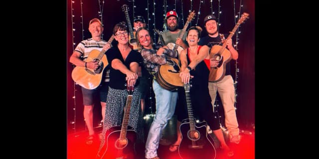 4 Group Guitar Lessons