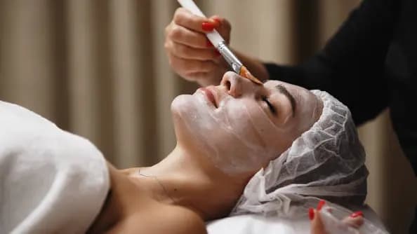 Chemical Peel - Image Signature Facelift