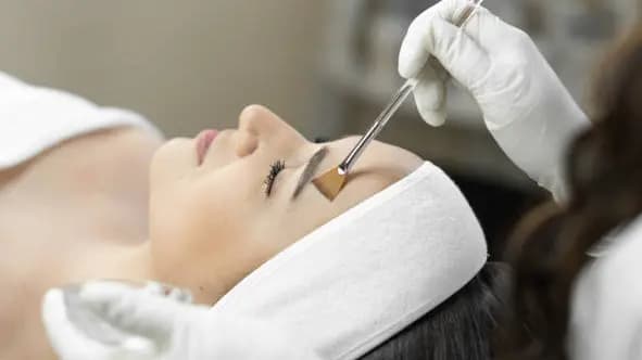 Chemical Peel - Image Vitamin C Enzyme